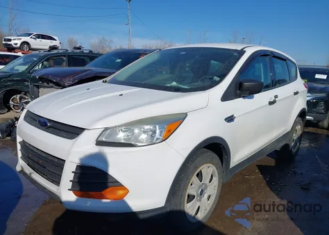 2013 Ford Escape S z USA, uszkodzony, nr VIN 1FMCU0F79DUD41073